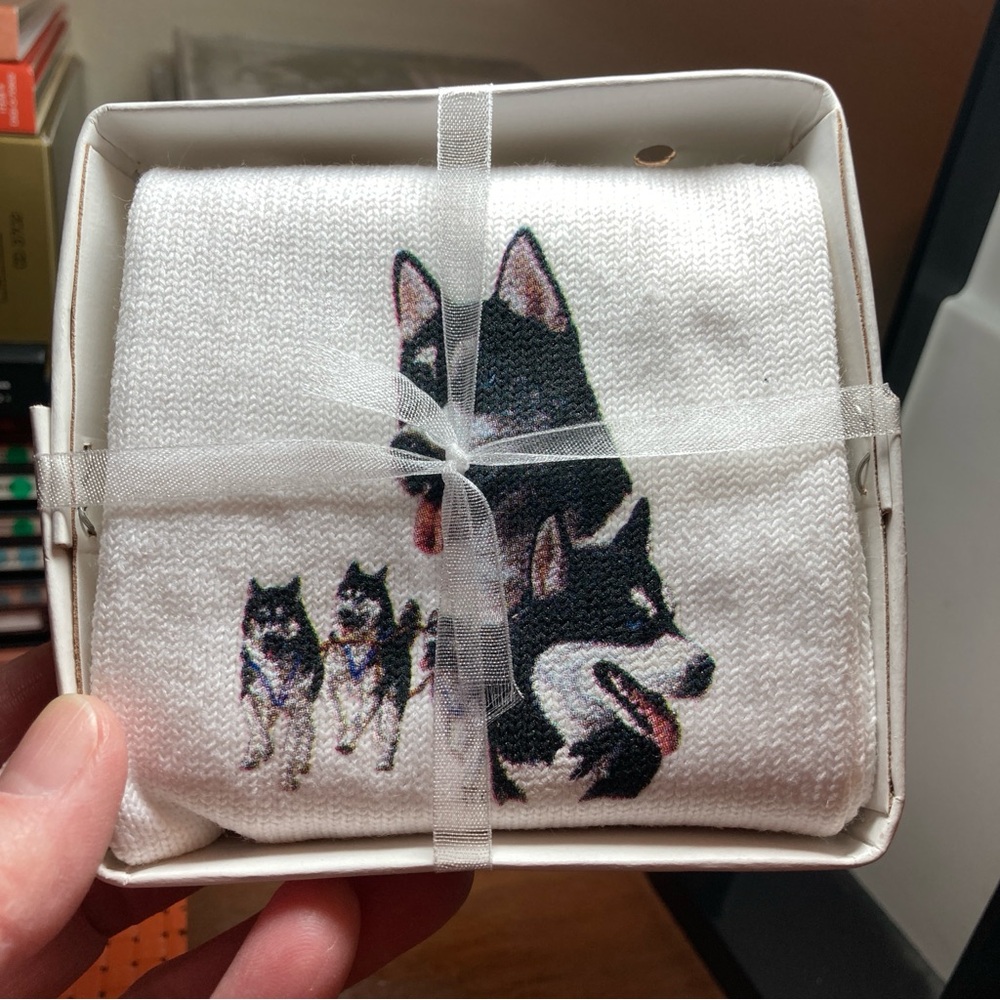 🎉HP🎉Husky Dog Crew Socks NWT in Gift Box Adult 9-11 Siberian Dog Lover Cotton